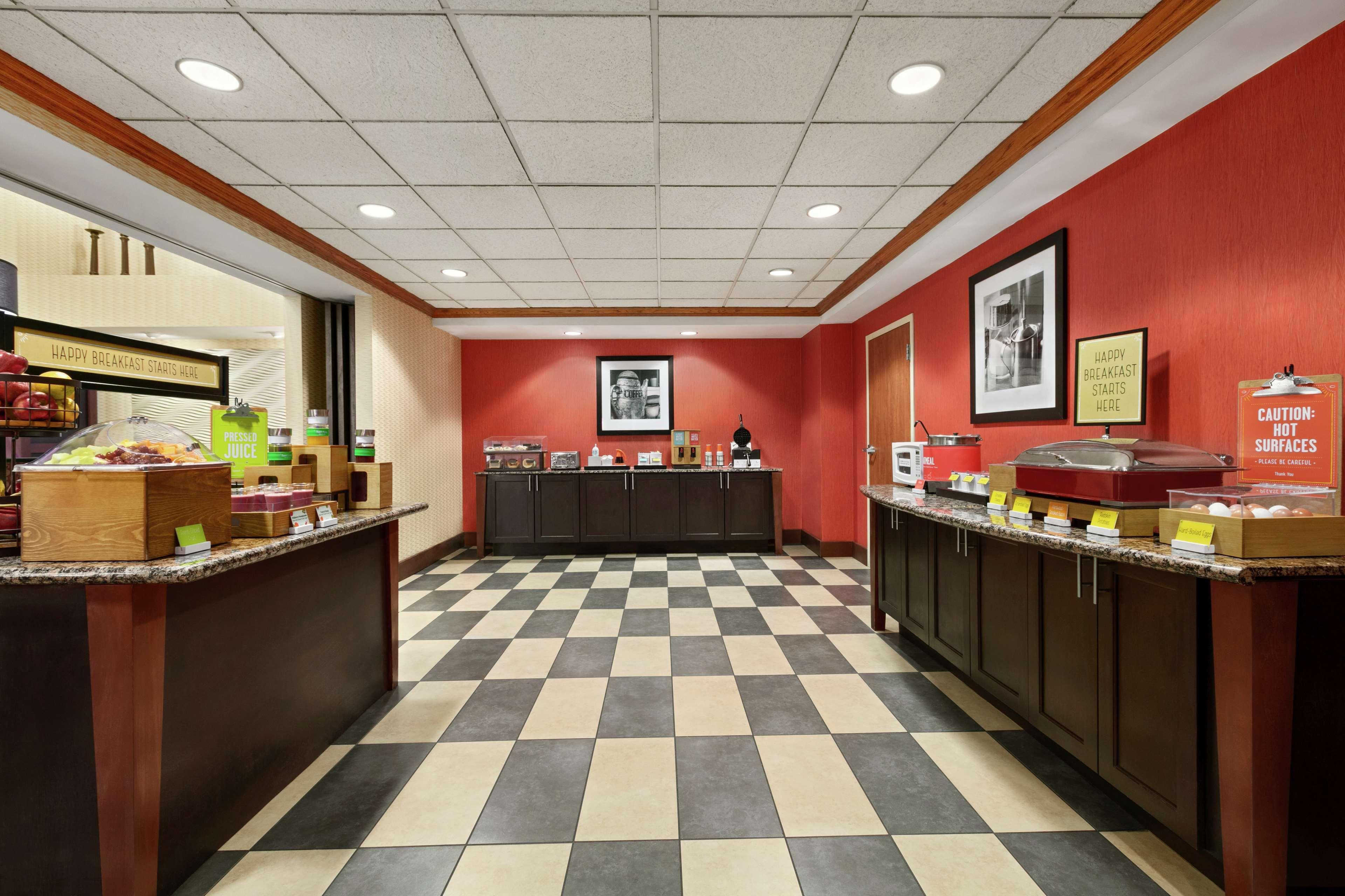 Hampton Inn & Suites Лотон Екстер'єр фото