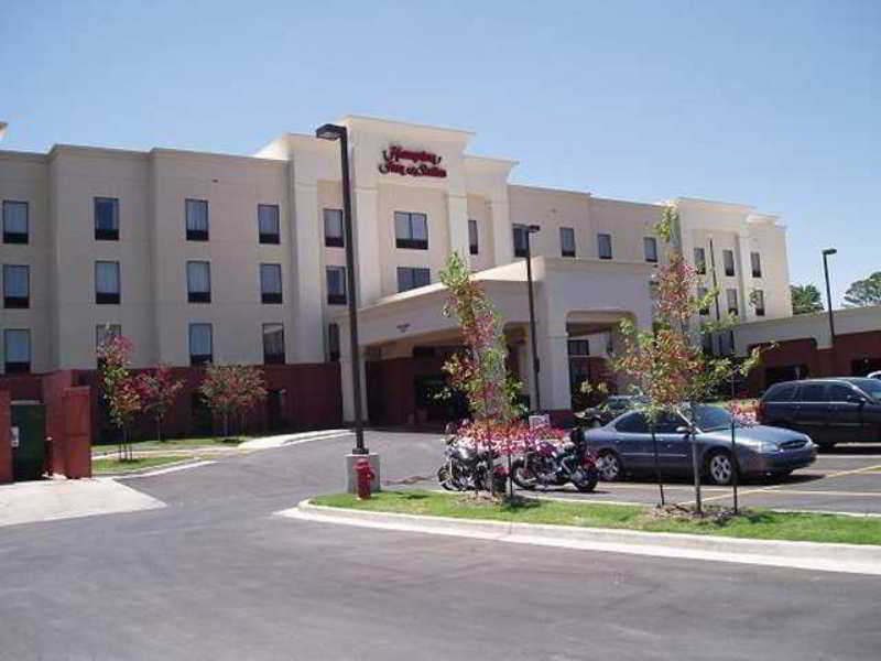 Hampton Inn & Suites Лотон Екстер'єр фото