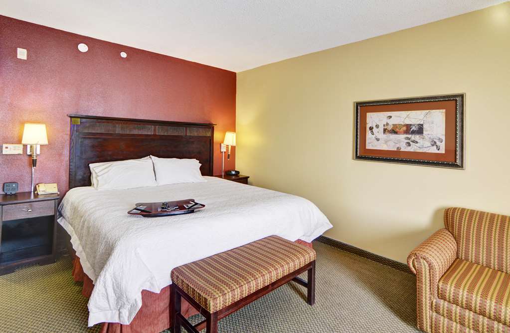 Hampton Inn & Suites Лотон Номер фото