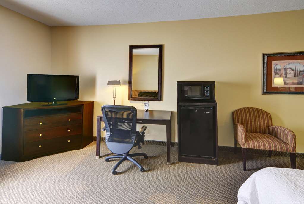 Hampton Inn & Suites Лотон Номер фото